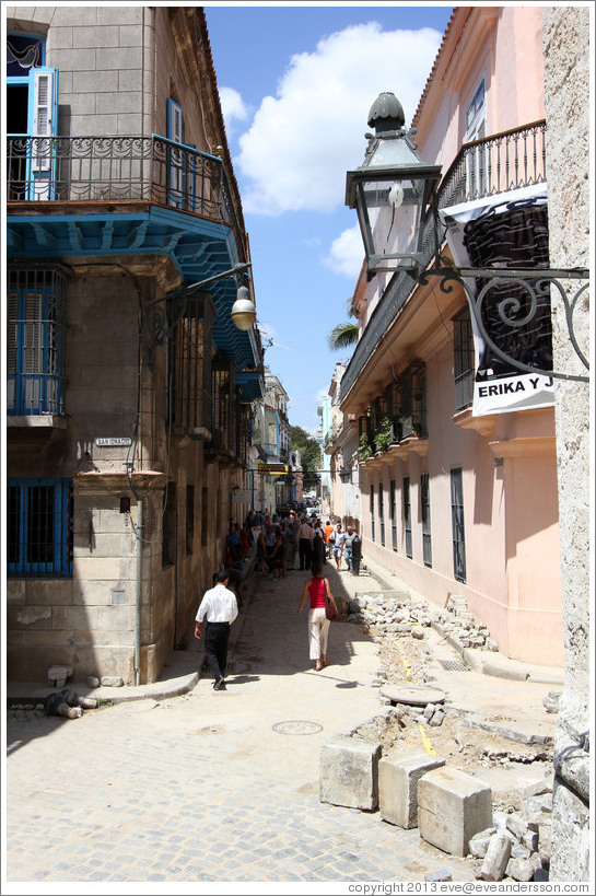 Calle San Ignacio, Old Havana.