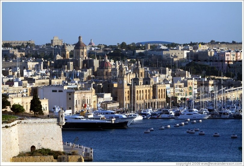 L-Isla (Senglea), on the Grand Harbour, viewed from the British Hotel in Valletta.