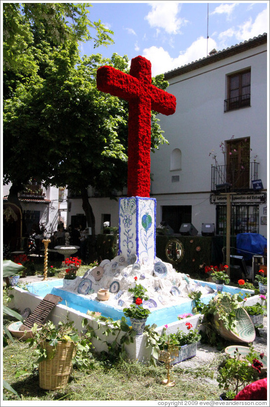Cross for Fiesta de las Cruces in Plaza Largo.  Albaic?