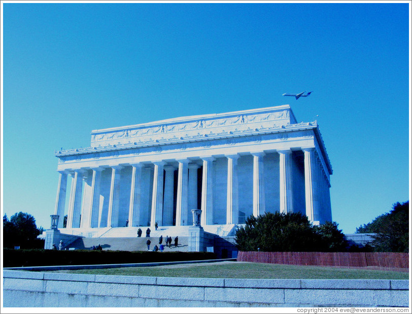 Lincoln Memorial and airplane.