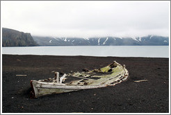 Boat remains, Whaler's Bay.