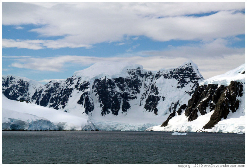 Entrance to the Neumayer Channel.