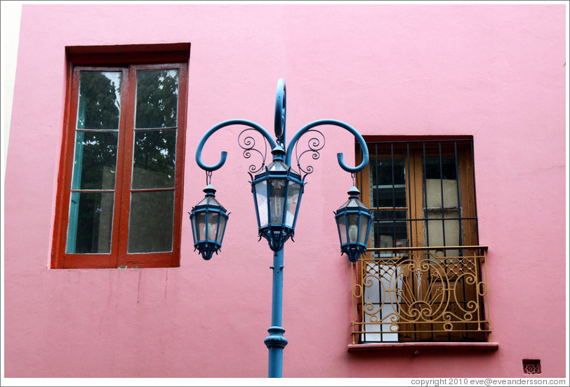Windows and a street lamp. El Caminito, La Boca.