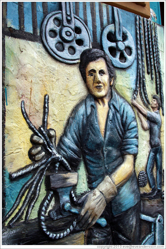 Mural by Vicent Walter. Dr. del Valle Iberlucea, La Boca.