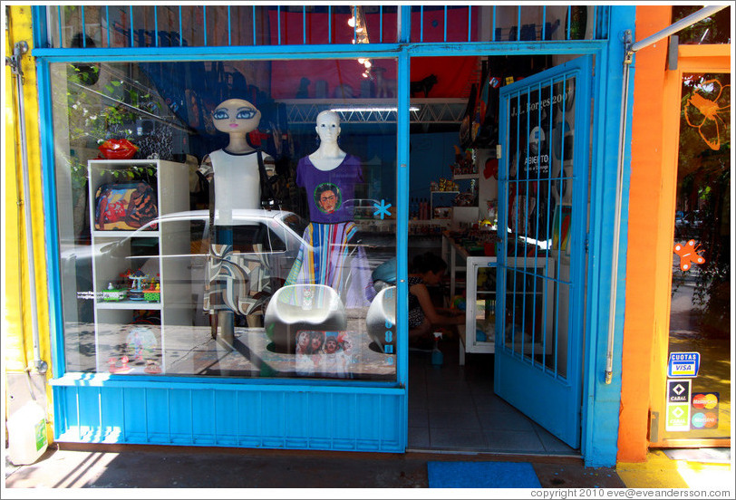 Store with interesting mannequins, Calle Jorge Luis Borges near Calle Soler, Palermo Viejo district.