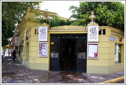 Cabernet Restaurant, Calle Jorge Luis Borges and Pasaje Russel, Palermo Viejo district.