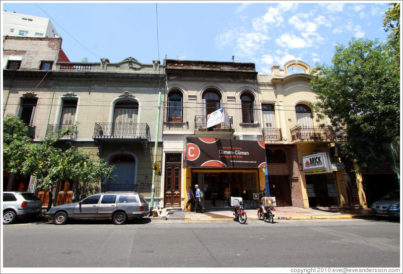 Calle Jorge Luis Borges near Calle Guatemala, Palermo Viejo district.