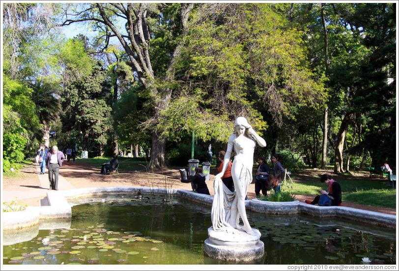 Fountain. Jard?Bot?co Carlos Thays, Palermo.