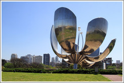 Floralis Gen?ca, a moving sculpture by Eduardo Catalano. Plaza de las Naciones Unidas (United Nations Plaza), Recoleta.