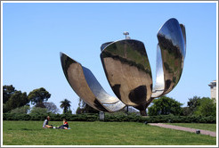 Floralis Gen?ca, a moving sculpture by Eduardo Catalano. Plaza de las Naciones Unidas (United Nations Plaza), Recoleta.