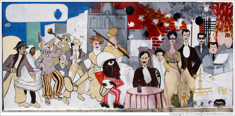 Carnaval de Anta?a mural on Avenida Independencia, San Telmo.