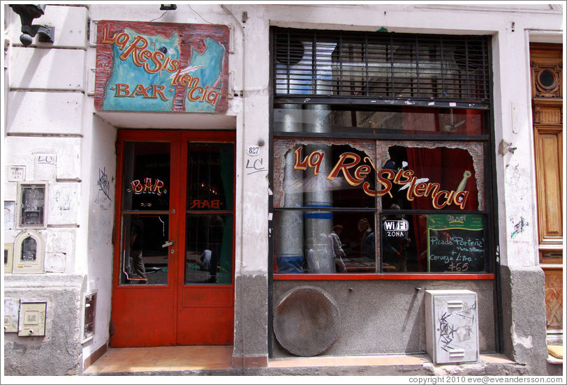 La Resistencia, a bar on Calle Defensa, San Telmo.