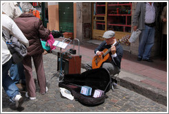 Guitar player, Sunday market, Calle Defensa, San Telmo.