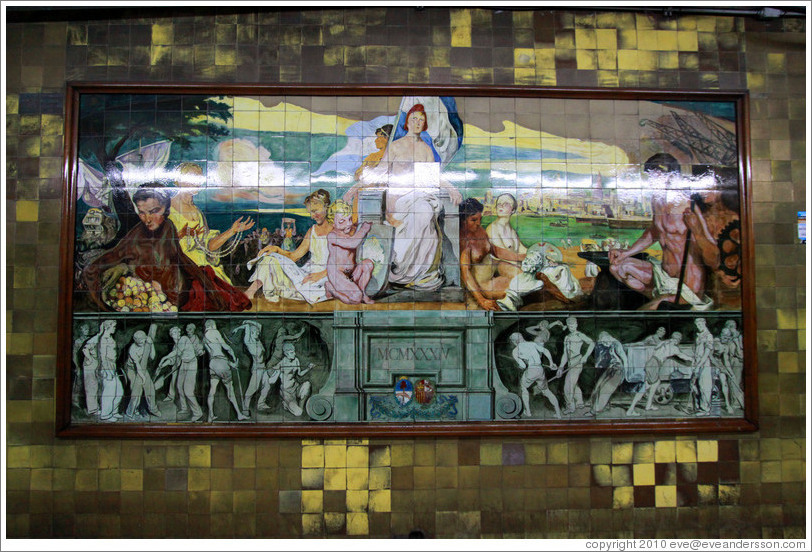 Mural, Avenida de Mayo station, Subte (Buenos Aires subway).