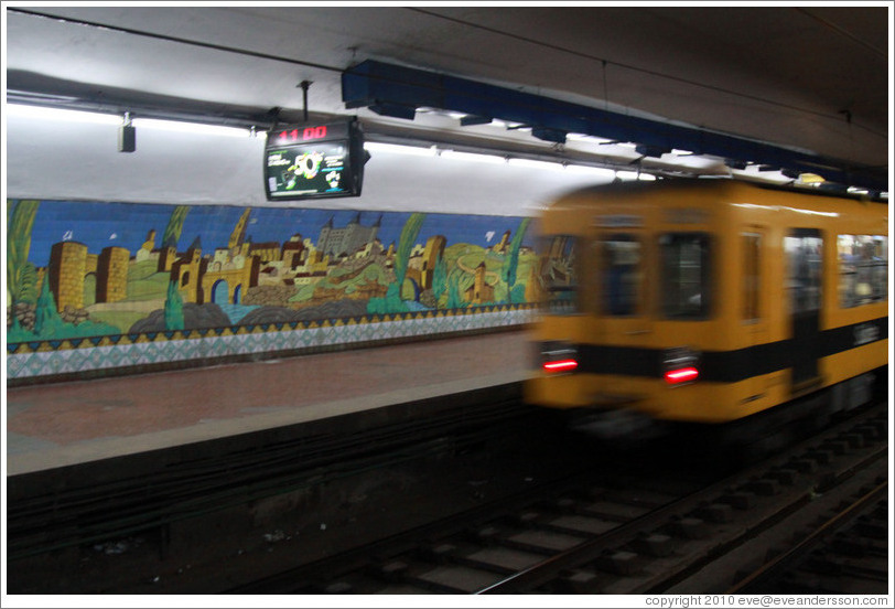 Diagonal Norte station, Subte (Buenos Aires subway).