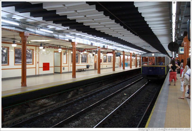 Peru station, Subte (Buenos Aires subway) line A.