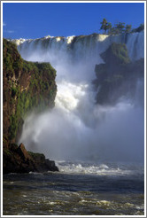 Iguazu Falls, view from Circuito Inferior.