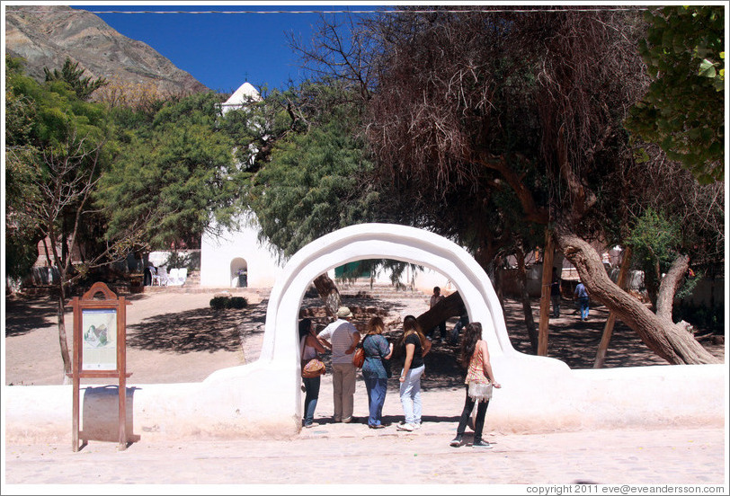 Gate, Iglesia de Santa Rosa de Lima.