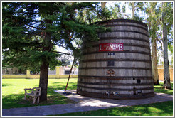 Large barrel, Lagarde, Luj?de Cujo.