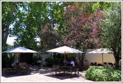 Courtyard of the restaurant, Lagarde, Luj?de Cujo.