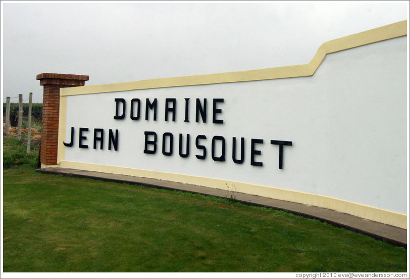 Entrance, Domaine Jean Bousquet, Valle de Uco.