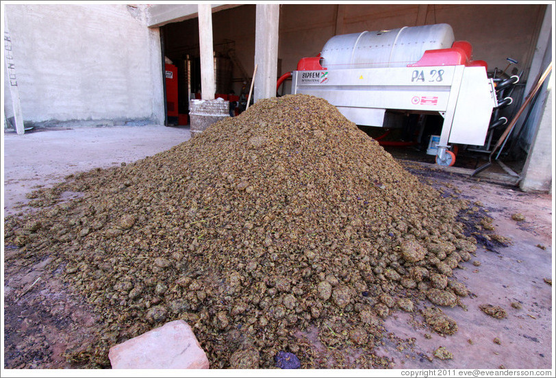 Pile of grape pomace. Bodega Tierra Colorada.