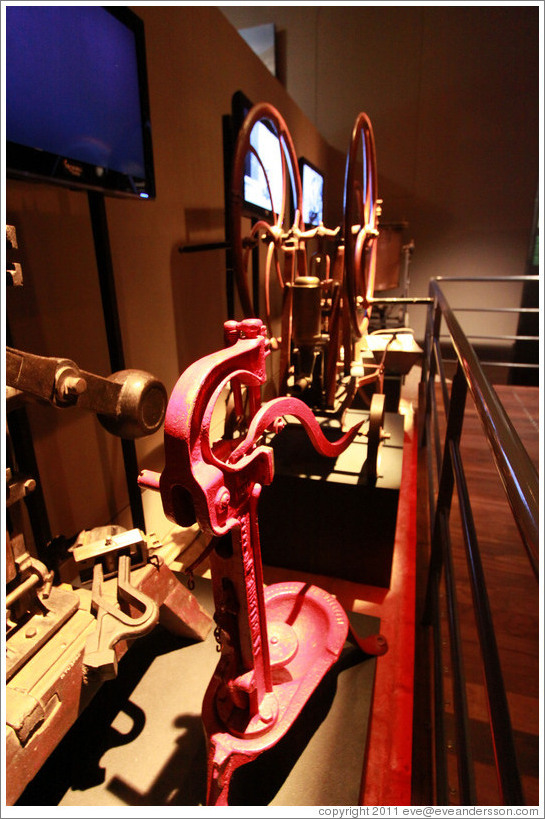 Equipment. Museo de la Vid y el Vino (Museum of Vine and Wine).