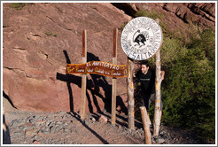 Sign. El Anfiteatro (The Ampitheatre), a natural rock formation. Quebrada de las Conchas.