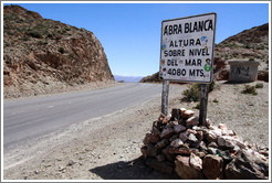 Abra Blanca, the high point on Ruta Nacional 51, at 4080 meters above sea level.