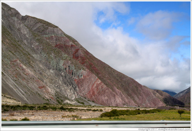 Mountains seen from Ruta Nacional 51.