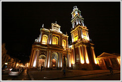 Bas?ca y Convento de San Francisco at night.