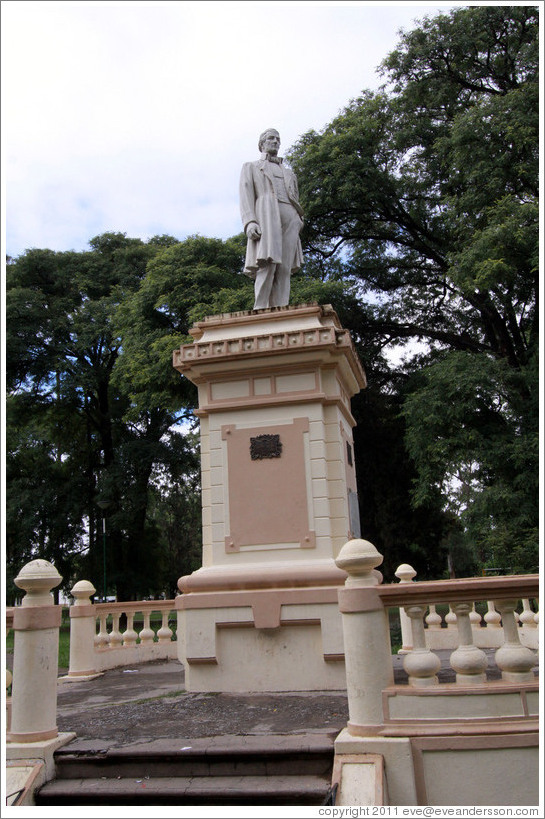 Monument to Dr. Facundo de Zuvir? Jardines de Lola Mora, Parque San Mart?