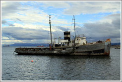 Saint Christopher shipwreck, Bah?de Ushuaia.