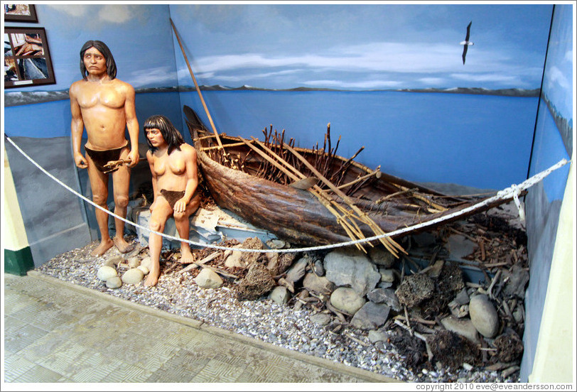 Bark canoe made in 1989 in the style used by the Yamana people of Argentina.  The last such similar canoe was seen at the beginning of the 20th century.  Museo Maritimo de Ushuaia.