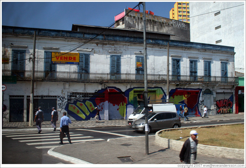 S&atilde;o Paulo street.