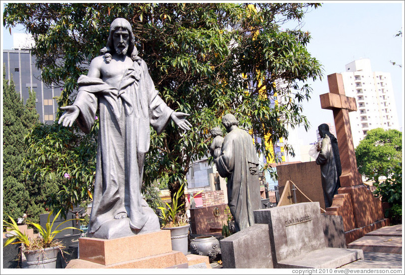 Tombs with Jesus sculptures.  Cemit?o S?Paulo.