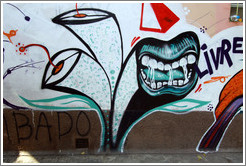 Graffiti: mouth and the word "Livre" (free).  Villa Magdalenda neighborhood.  Rua Joaquim Antunes at Rua Artur de Azevedo.