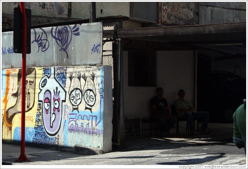 Graffiti in Liberdade, a Japanese district in S&atilde;o Paulo.