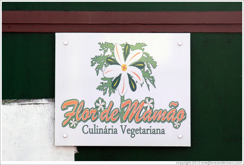 Vegetarian restaurant Flor de Mam?  Rua Tut?and Rua Manuel da N?ga.