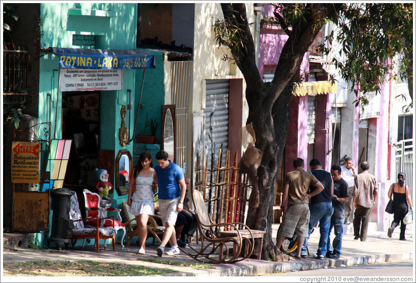 Rua Cardeal Arcoverde.  Villa Magdalena neighborhood.