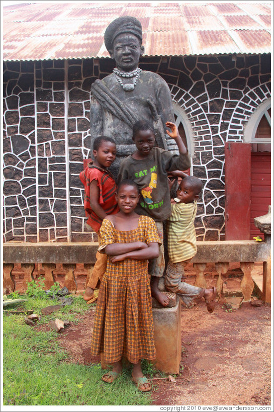 Children on a statue.
