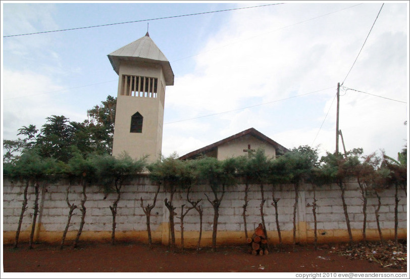 Church at the side of Route N5.