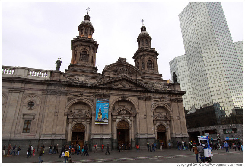 The Cathedral Metropolitana and a modern building, Plaza de Armas.