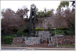 Elevator, Cerro Santa Luc?