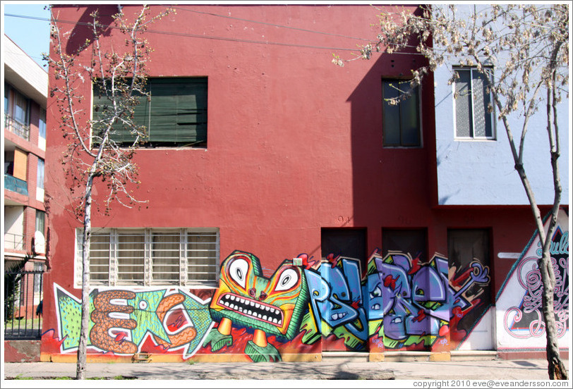 Graffiti, corner of Pur?ma and Dardignac, Bellavista neighborhood