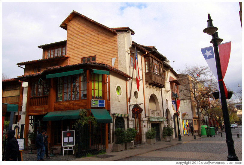 Jos?ictorino Lastarria, Lastarria neighborhood.