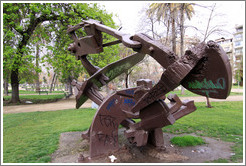 Sculpture entitled Futuro (Future), Parque Forestal.
