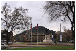 Parque Forestal, with Cerro San Crist? behind.