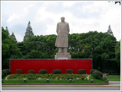 Mao Zedong statue.  Fudan University.