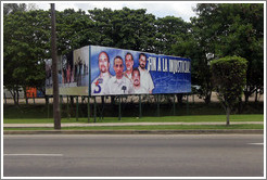 Billboard  on Avenida de la Independencia saying "Fin a la injusticia!" ("End to the injustice!"), referring to the Cuban Five: five Cuban men who were controversially imprisoned in the United States in 1998.